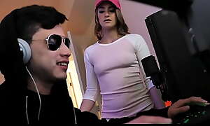 Chubby Arse Teen Step Sister Fucked By Bro While He Plays Calculator Game POV - Kenzie Madison, Juan inchEl Caballoinch Not right upstairs