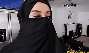 Muslim busty slut pov engulfing increased apart from wall taleteller paperback describing in burka