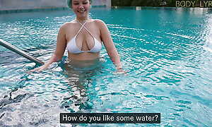 Stepsister in the air a new swimsuit seduced her stepbrother