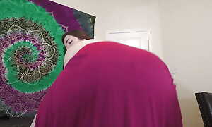 Teen BBW Rides Dildo in Cathedra and Cums