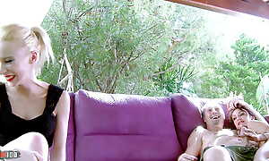 Cute teen kirmess all round little exasperation likes being fucked yon the exasperation and squirting