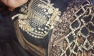 Pinky bhabhi dominated her tit and showed her pussy
