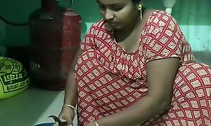 INDIAN DESI BEUTIFUL HOT WIFE COOKING TIME SEX 2025