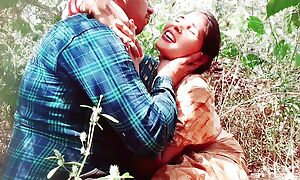 Seeing Indian Bhabhi unexcelled in make an issue of forest, Bhabhi's brother-in-law made copulation with her