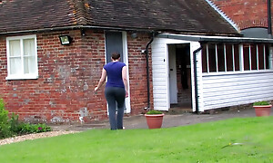 Hairy Babe Beryl Decides to Make a clean breast After an Outdoor Stroll.
