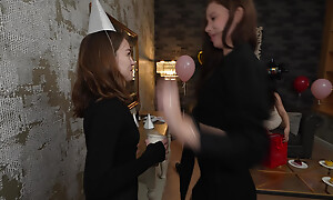 Forgot to Buy a Sumptuously Present, Had to Back My Ass