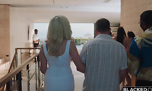 BLACKED Blonde Nymph Lexi Tutoring Goes AirTight At A House Party