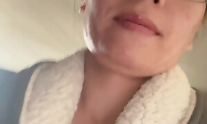 pissing  pussy on someone's skin toilet sexy hana chan cute girl petite